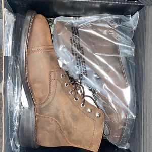 Brown rustic women’s boots